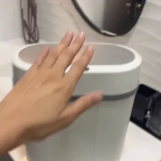 Lixeira com Abertura Automática 12L