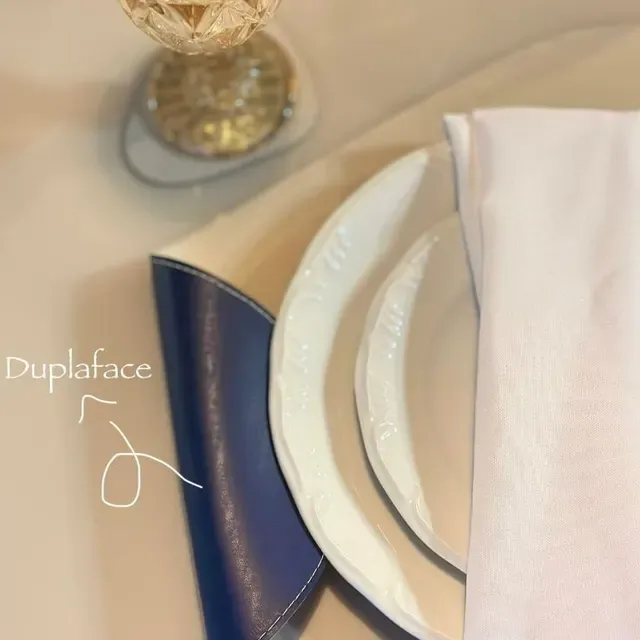 Sousplat em Couro Dupla Face | Porta-Copos de Brinde Elegante